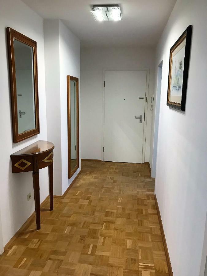 Dream Station - Apartment in Zentrum Süd Leipzig Exterior foto